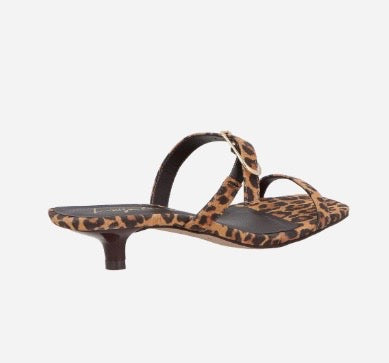 MULE EM COURO ANIMAL PRINT E SALTO KITTEN HEEL