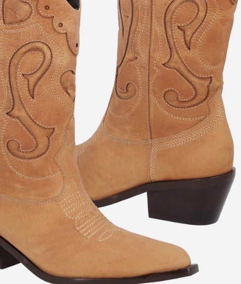 BOTA COWBOY BORDADA EM COURO ESTONADO MARROM AMARULA
