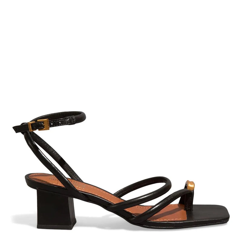 Sandália Elegance Metal – Salto Bloco e Tiras Finas com Detalhe Dourado